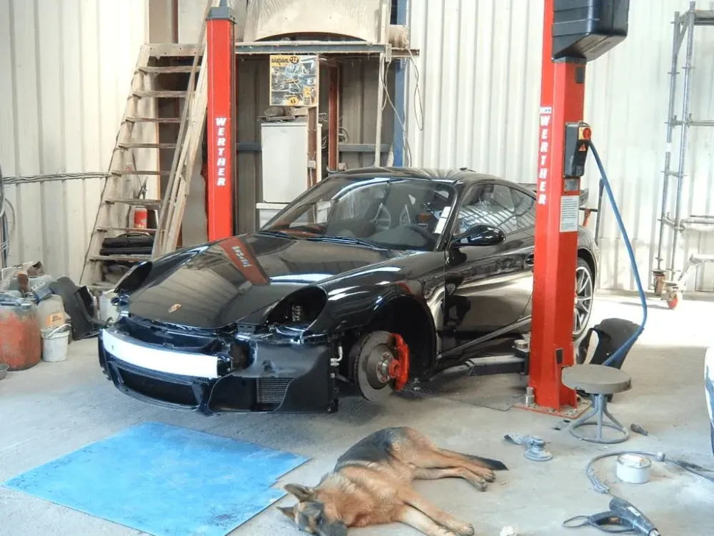 Carrosserie automobile près de Vayres